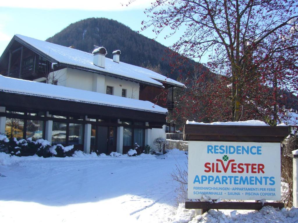 רצ'ינס Residence Silvester מראה חיצוני תמונה
